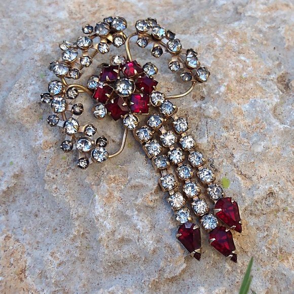 Phyllis Jewelry - Rare 1940s Conversion Brooch | 12K Gold Fill Paste Gem | M&S Scitarelli Phyllis